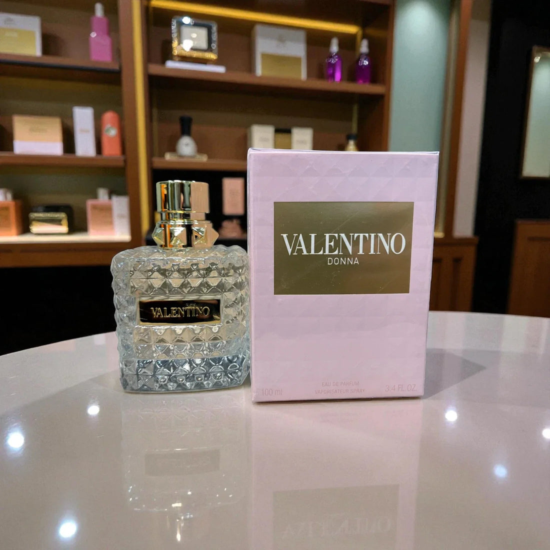 Valentino Donna Eau de Parfum bottle for women